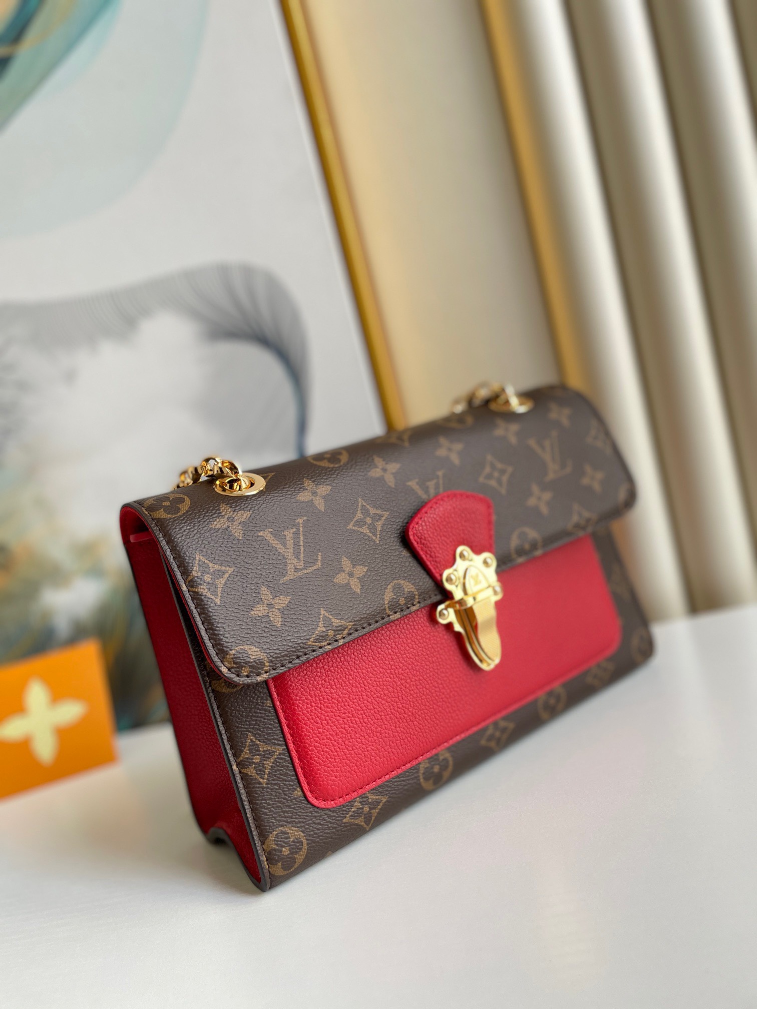 Tui-Louis-Vuitton-LV-Victoire-Hoa-Tiet-Monogram-Like-Auth-27x20x10cm-5