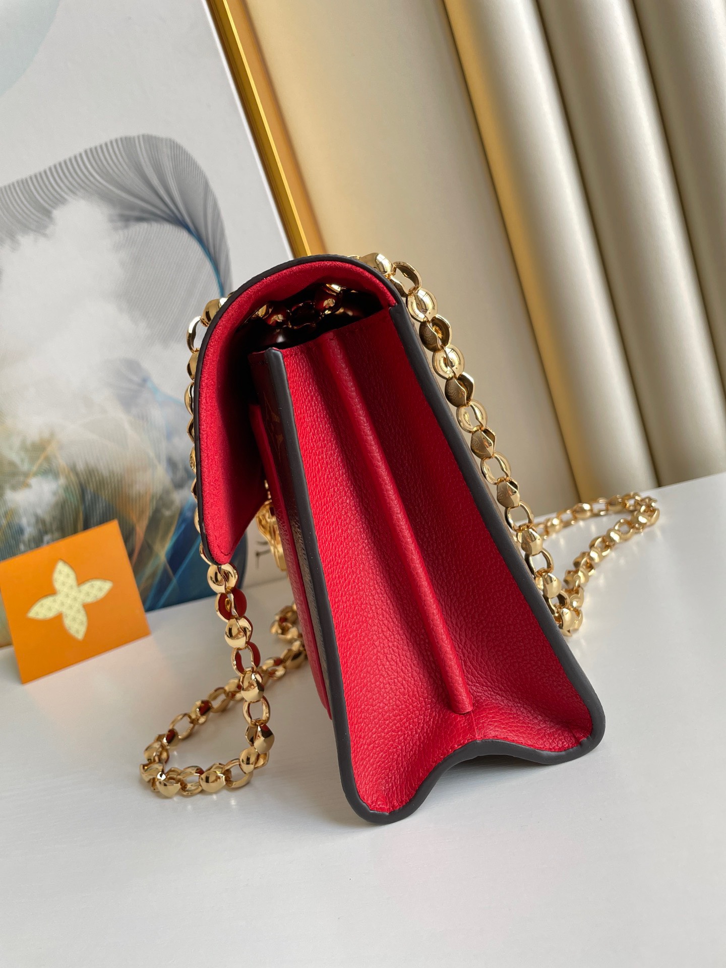 Tui-Louis-Vuitton-LV-Victoire-Hoa-Tiet-Monogram-Like-Auth-27x20x10cm-9