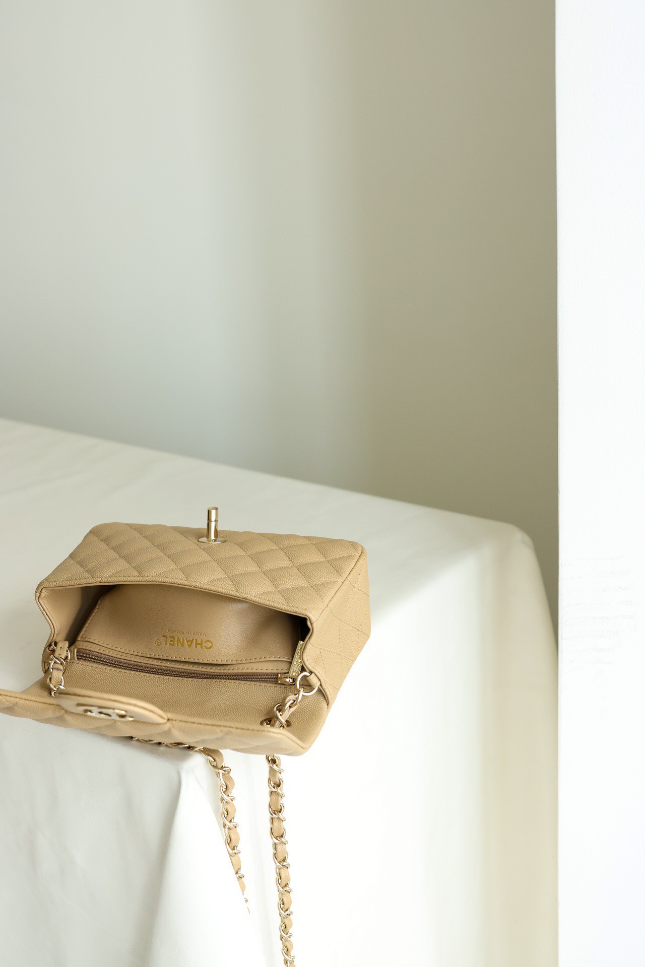 Tui-Xach-Chanel-Classic-Flap-Mini-Nu-Mau-Be-Sieu-Cap-20cm-5