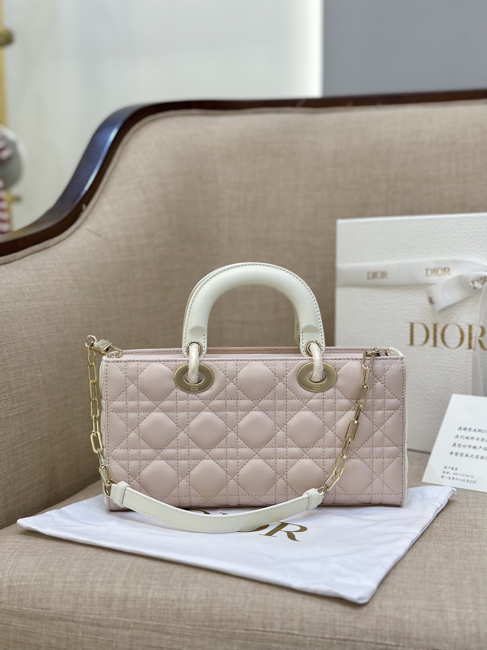 Tui-Xach-Hang-Hieu-Dior-D-Joy-Nu-Da-Bo-Mau-Hong-26cm-1
