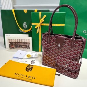 Goyard Anjou Mini in Burgundy
