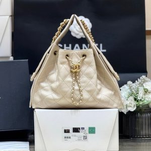 CHANEL 25 HANDBAG IN CREAM SMALL GOLD HARDWARE