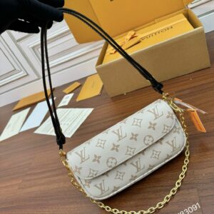 Louis Vuitton Wallet On Chain Ivy M83091